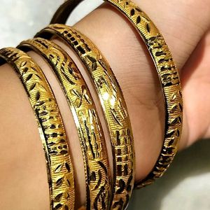 GOLD PLATED MATTE BANGLES(4)