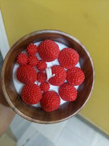 Strawberry Scented Candle