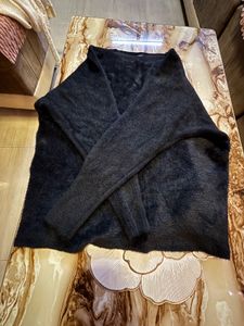 Cozy Z Black New without Tag Sweater