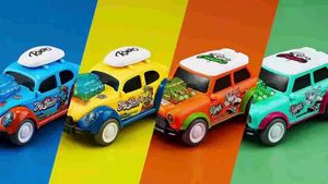 Cute 2 Dancing Toy Car