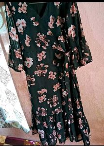 Pretty Dress!! Free Delivery