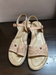 Venus Steps Women Brown White Wooven Sandal