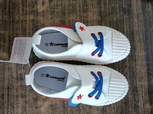 Babyhug White Brand New Shoes For 4-5 Year Toddler