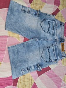 Light Wash Cargo Jeans (SKY BLUE)