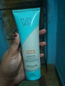 Oriflame Pure Skin Smoothing Face Scrub