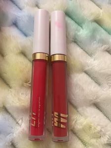 MyGlamm 2 Lipsticks