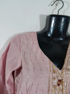Pink Emblished Kurta Set (Women&#39;s)