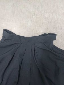 VERO MODA Brand .Cold Shoulder Top