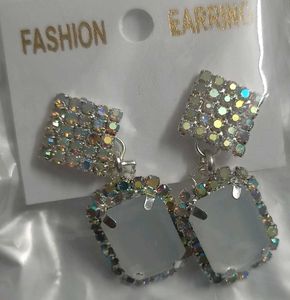 4 Stunning Pair Of Earrings