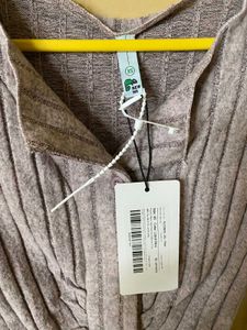 V Neck Buttoned Top