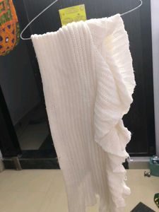 White woolen scarf