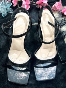 Stelatoes Black Heeled Sandals
