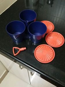 Tupperware Saagdaan(serving Bowls In Stand)