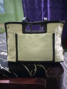 Stylish Handbag Looks Beautiful In Real