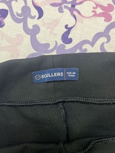 Black Stretchable jeggings