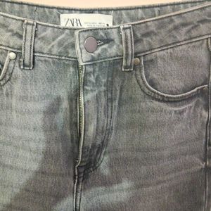 CHARCOAL BLACK JEANS