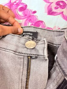 Zudio Grey Skinny Fit Jeans
