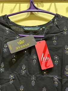 Avaasa Floral Print Straight Kurta Size L