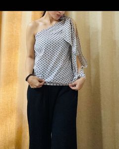 Unused One Shoulder Polka Dot Top