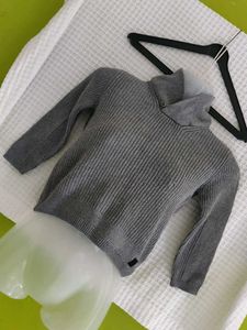 ZARA Stylish Gray Knit Sweater
