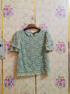 🇳🇿💫🎀Elegant Lace Top with Ruffle Sleeves