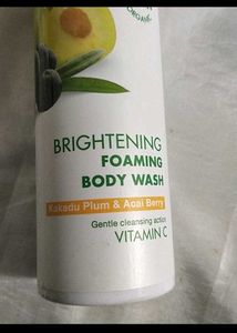 Organic Harvest Brightening Foaming Body Wash