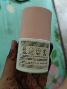 Carmesi Natural Underarm Roll On