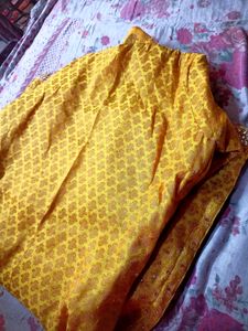 A Grara Set . Beautiful Yellow Colour 🥰😘