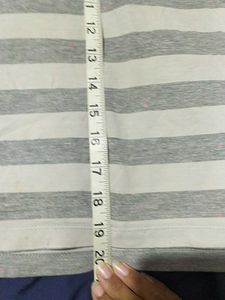 Striped Women&#39;s Top