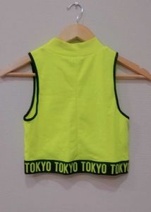 GREEN CROP TOP