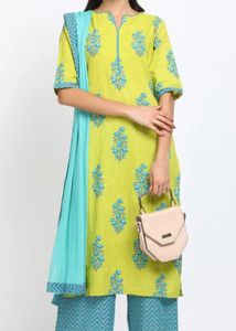 Libas Women Kurta Palazzo Set With Dupatta