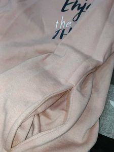 🌸 PINK SWEATSHIRT 🍓