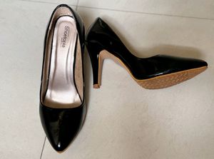 Black Stilleto Heels