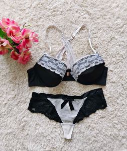 Lace Detail Set