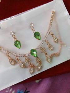 Green Jewelry Set