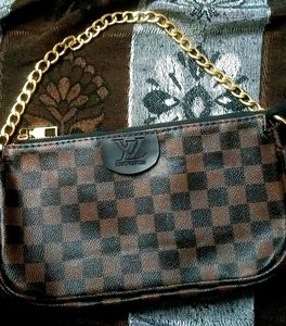 Stylish And Trendy Handbag