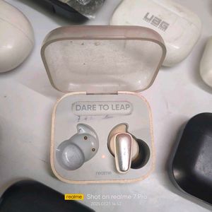 Multiple Buds And Charging Cases