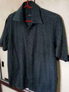 Men&#39;s Button Down Shirt