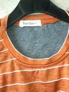 Beautiful Sleeveless Top, Size XL.