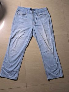 Light Wash Denim Jeans