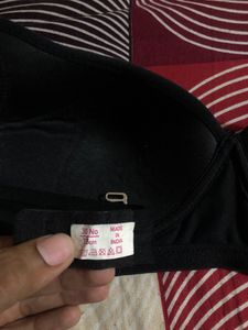 Regular Black Bra