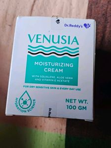 Venusia Moisturizing Cream 100g