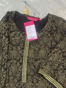 Black kurti and Green dress combo