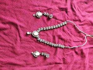 Black Finish Diamond Set