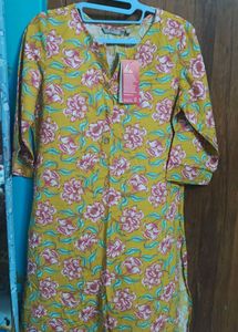 Floral Print 3/4 Sleeve Tunic