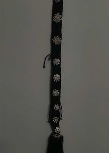 Elegant Jadai with Sparkling Stone