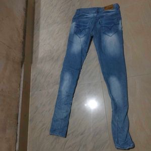 👖 Light Blue Skinny Jeans