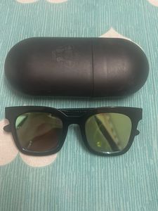 Black Framed Sunglasses