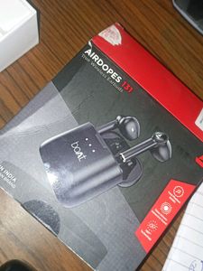 Boat airpods
