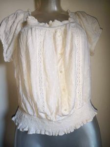 🎁Buy 1, Get 1 Free🎁White Lace Top S/ M